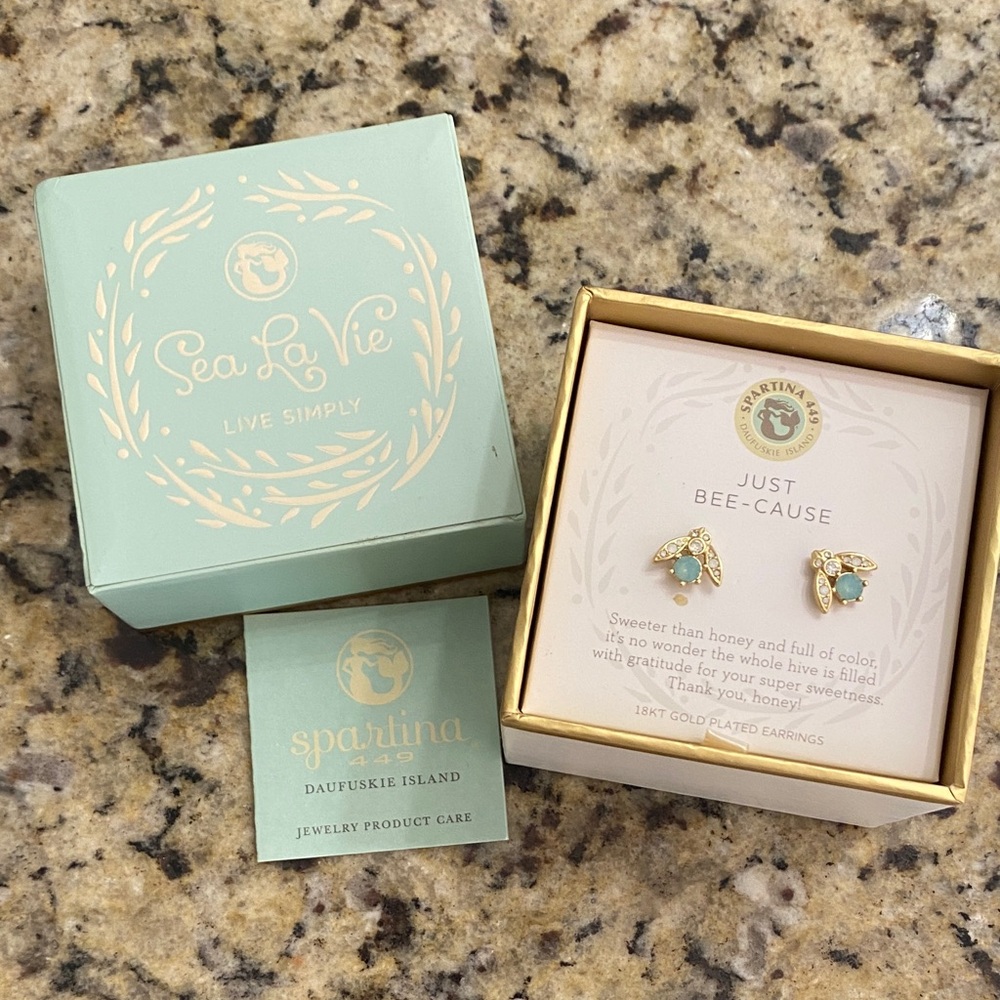 Sea La Vie Spartina 449 18kt Gold and Turquoise Bee Earrings